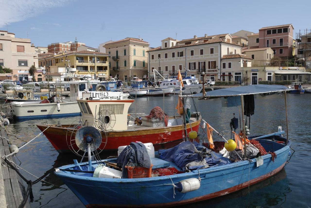 A Punta Tegge Il Mare La Spiaggia Il Tramonto La Maddalena  Exteriér fotografie