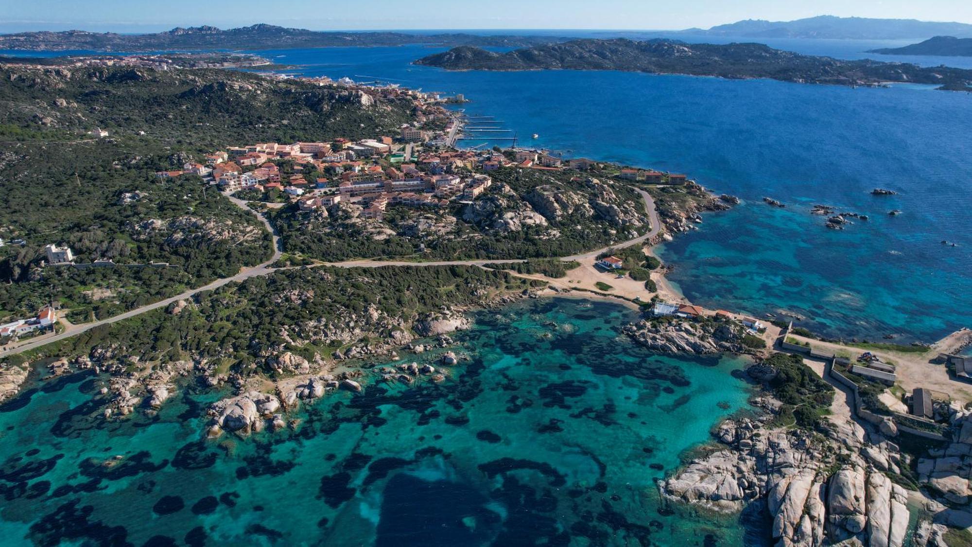 A Punta Tegge Il Mare La Spiaggia Il Tramonto La Maddalena  Exteriér fotografie
